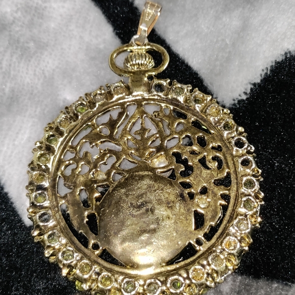 Vintage Oversized pendant-needs fixing💜-$5 add on - Picture 5 of 5